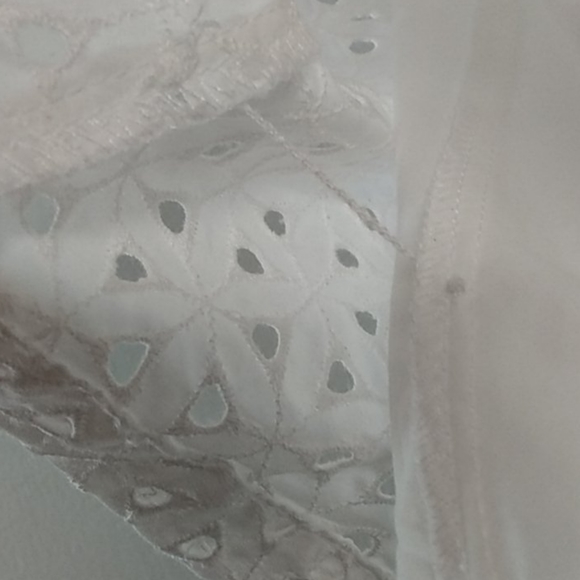 Lovely White Eyelet Detailed Mini Skater Skirt - Picture 8 of 12